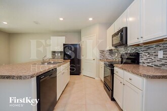 10602 Burlwood Dr in Leesburg, FL - Building Photo - Building Photo