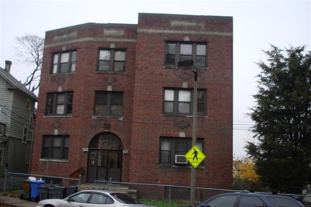 435 Walnut Ave in Roxbury, MA - Foto de edificio