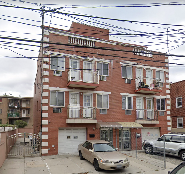 86-23 58th Ave in Queens, NY - Building Photo