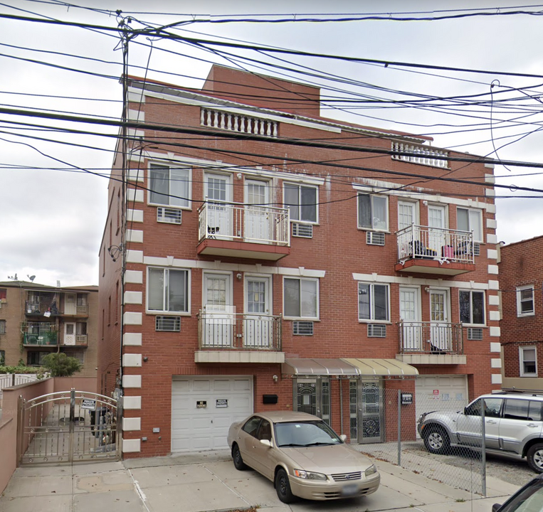 86-23 58th Ave, Unit 2 in Queens, NY - Building Photo