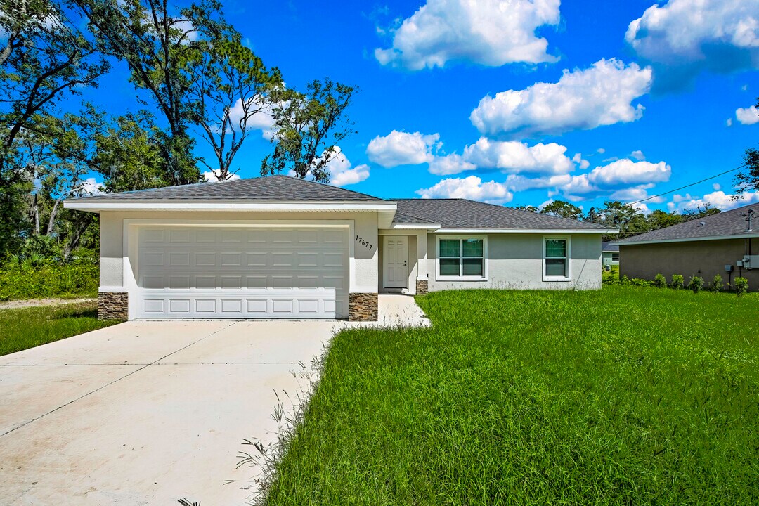 17677 SW 114 St in Dunnellon, FL - Building Photo