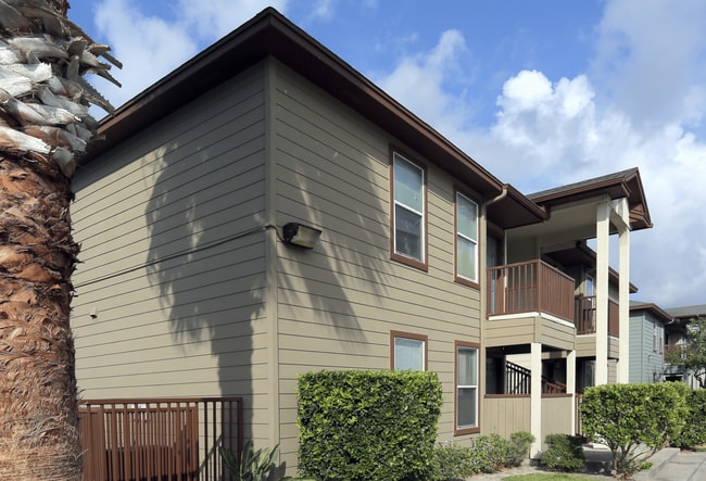 Cimarron Court in Corpus Christi, TX - Foto de edificio - Building Photo