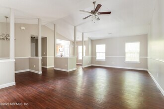 8281 Maple St in Jacksonville, FL - Building Photo - Building Photo