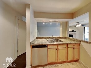 4777 Cedar Springs Rd in Dallas, TX - Building Photo - Building Photo