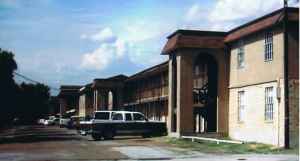 The Estates at Commerce in Commerce, TX - Foto de edificio - Building Photo