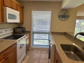 147 Brackenwood Rd in Palm Beach Gardens, FL - Building Photo - Building Photo