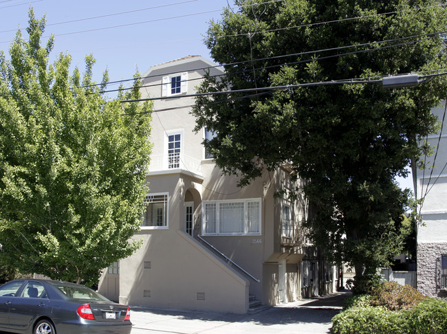 3566 Dimond Ave in Oakland, CA - Building Photo - Building Photo