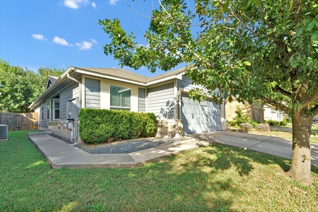 1608 Waxberry Ln in Austin, TX - Building Photo - Building Photo