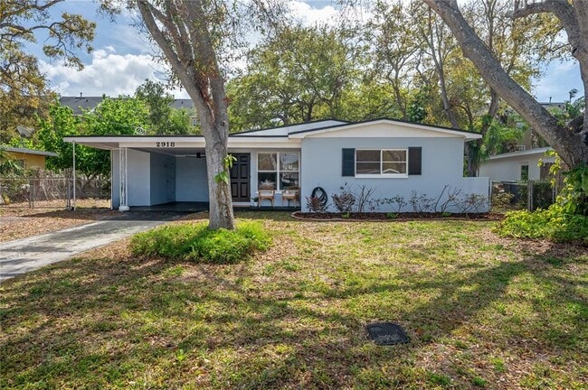 property at 2918 W Ellis Dr