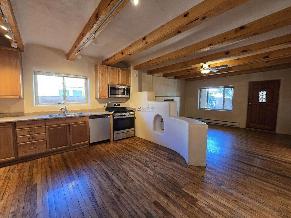 624 Paulin St-Unit -Main in Santa Fe, NM - Building Photo