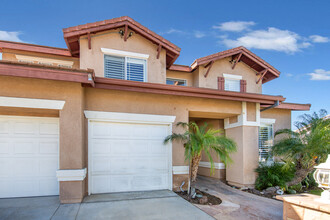 25313 Rolling Greens Way in Santa Clarita, CA - Building Photo - Building Photo