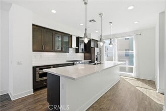 669 W 17th St in Costa Mesa, CA - Building Photo - Building Photo