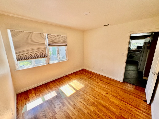 309 W Hampshire Ave in Anaheim, CA - Building Photo - Building Photo