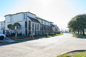 Star Braeswood Apartments in Houston, TX - Building Photo - Building Photo