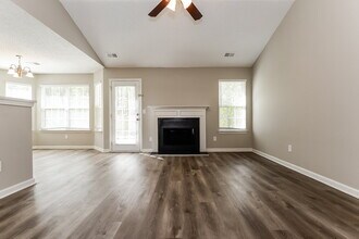 725 Denise Ct in Mcdonough, GA - Building Photo - Building Photo