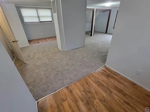 1609 SW Buchanan St in Topeka, KS - Foto de edificio - Building Photo