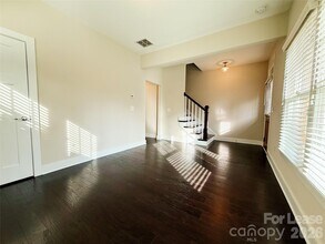 1424 W 4th St in Charlotte, NC - Building Photo - Building Photo