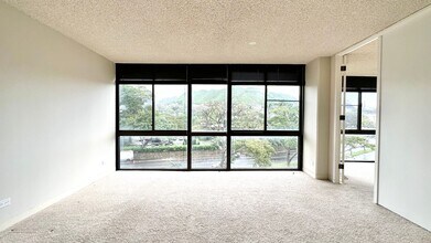 222 S Vineyard St in Honolulu, HI - Building Photo - Building Photo