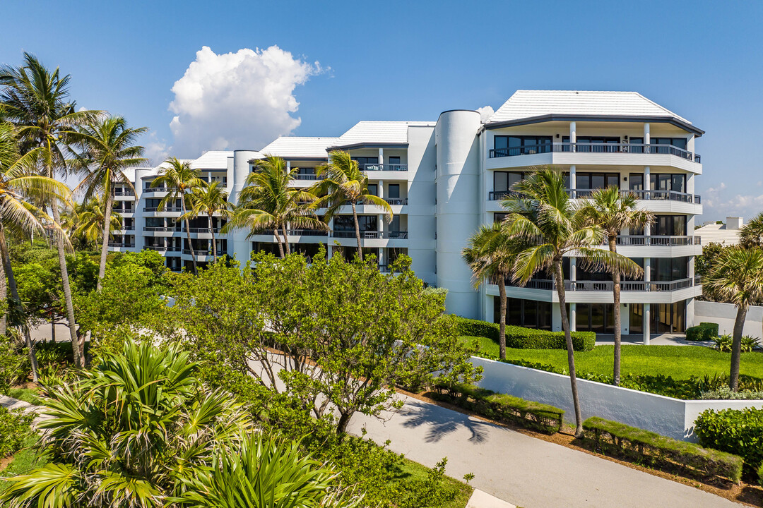 Ocean Place in Delray Beach, FL - Building Photo