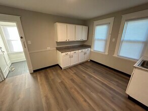 624 E 24th St, Unit 624 in Erie, PA - Building Photo - Building Photo