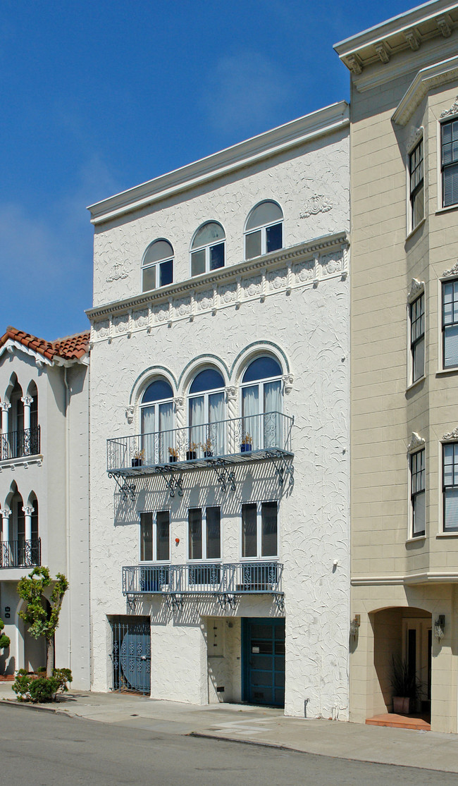 2534-2536 Chestnut St in San Francisco, CA - Building Photo - Building Photo