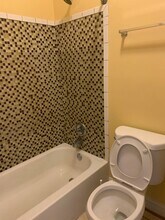 702 Grove Ave, Unit 702 in Petersburg, VA - Building Photo - Building Photo