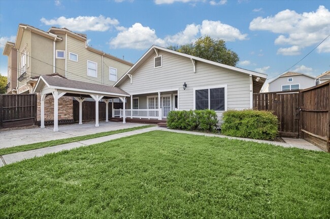 property at 1221 Aurora St