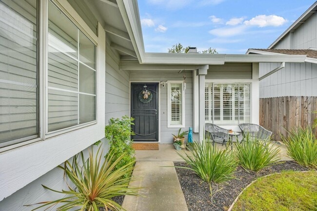 4120 Cedar Meadow Dr in Sacramento, CA - Building Photo - Building Photo