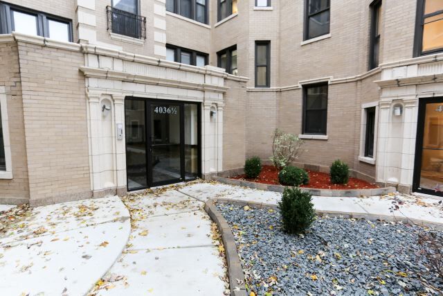 4041 N Ashland in Chicago, IL - Building Photo