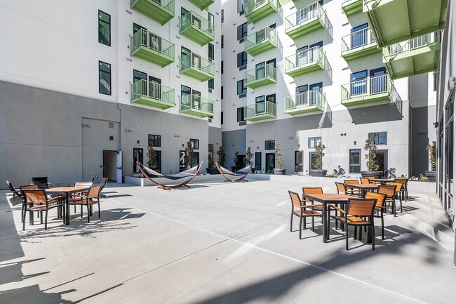 The Parkline in Los Angeles, CA - Foto de edificio - Building Photo