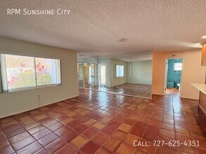 7266 Orkney Ave N in St. Petersburg, FL - Building Photo - Building Photo