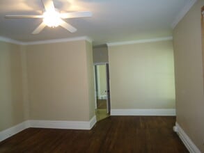 1410 State St, Unit 3 in La crosse, WI - Building Photo - Building Photo
