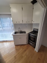 485 S Roxbury Dr in Beverly Hills, CA - Foto de edificio - Building Photo