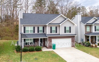 5913 Rain Cloud Rd in Knoxville, TN - Building Photo - Building Photo
