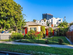 11668-11674 Darlington Ave in Los Angeles, CA - Building Photo - Building Photo