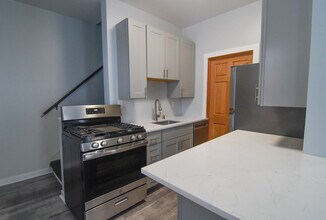 5938 5th Ave, Unit 5938 in Kenosha, WI - Building Photo - Building Photo