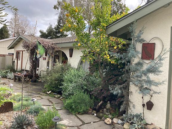 510 Coiner St in Los Alamos, CA - Foto de edificio - Building Photo