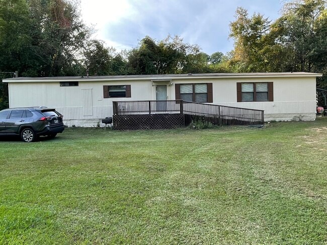 1311 E Columbia