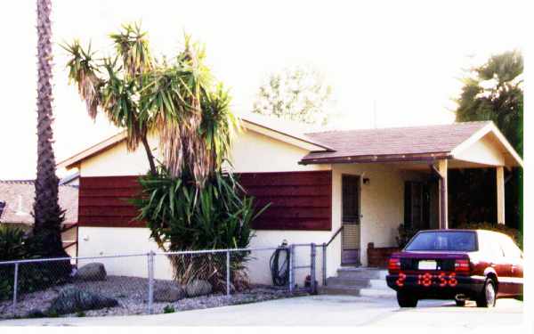 2548-2550 Sunset Dr in Ventura, CA - Foto de edificio - Building Photo