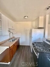 141 South Ave 22, Unit 17 in Los Angeles, CA - Foto de edificio - Building Photo