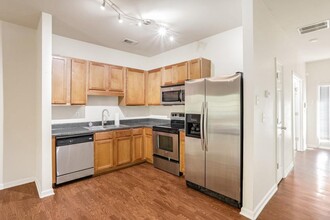 585 McWilliams Rd SE in Atlanta, GA - Building Photo - Building Photo