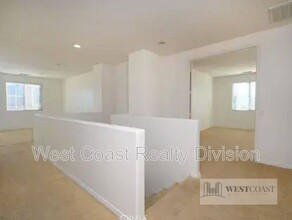 41018 Crimson Pillar Ln in Lake Elsinore, CA - Building Photo - Building Photo