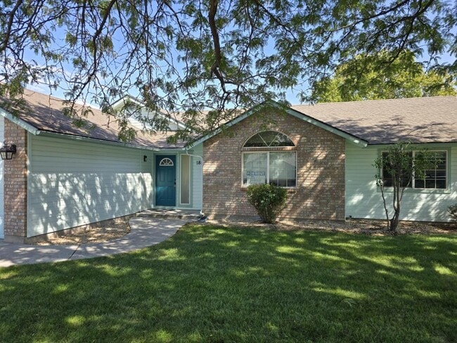 property at 1858 N Carissa Ave