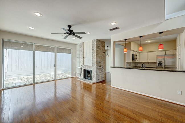 property at 5822 Valley Forge Dr