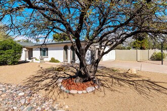 7074 E Aster Dr in Scottsdale, AZ - Building Photo - Building Photo