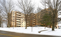 Town North Tower in Pittsburgh, PA - Foto de edificio - Building Photo