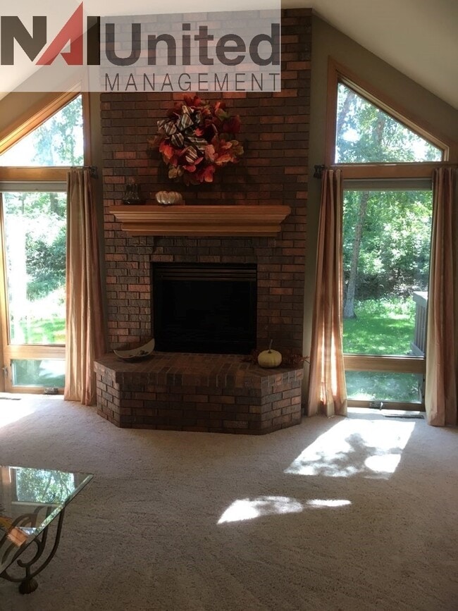 373 Muirfield Ct in Dakota Dunes, SD - Building Photo - Building Photo