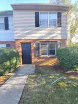 36 Duiguid Dr in Lynchburg, VA - Building Photo