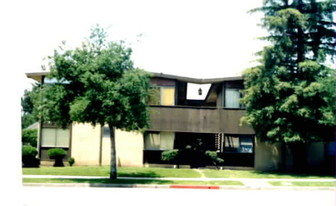 525 N San Gabriel Ave Apartments