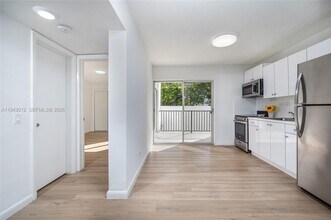 2463 Coral Wy in Miami, FL - Building Photo - Building Photo